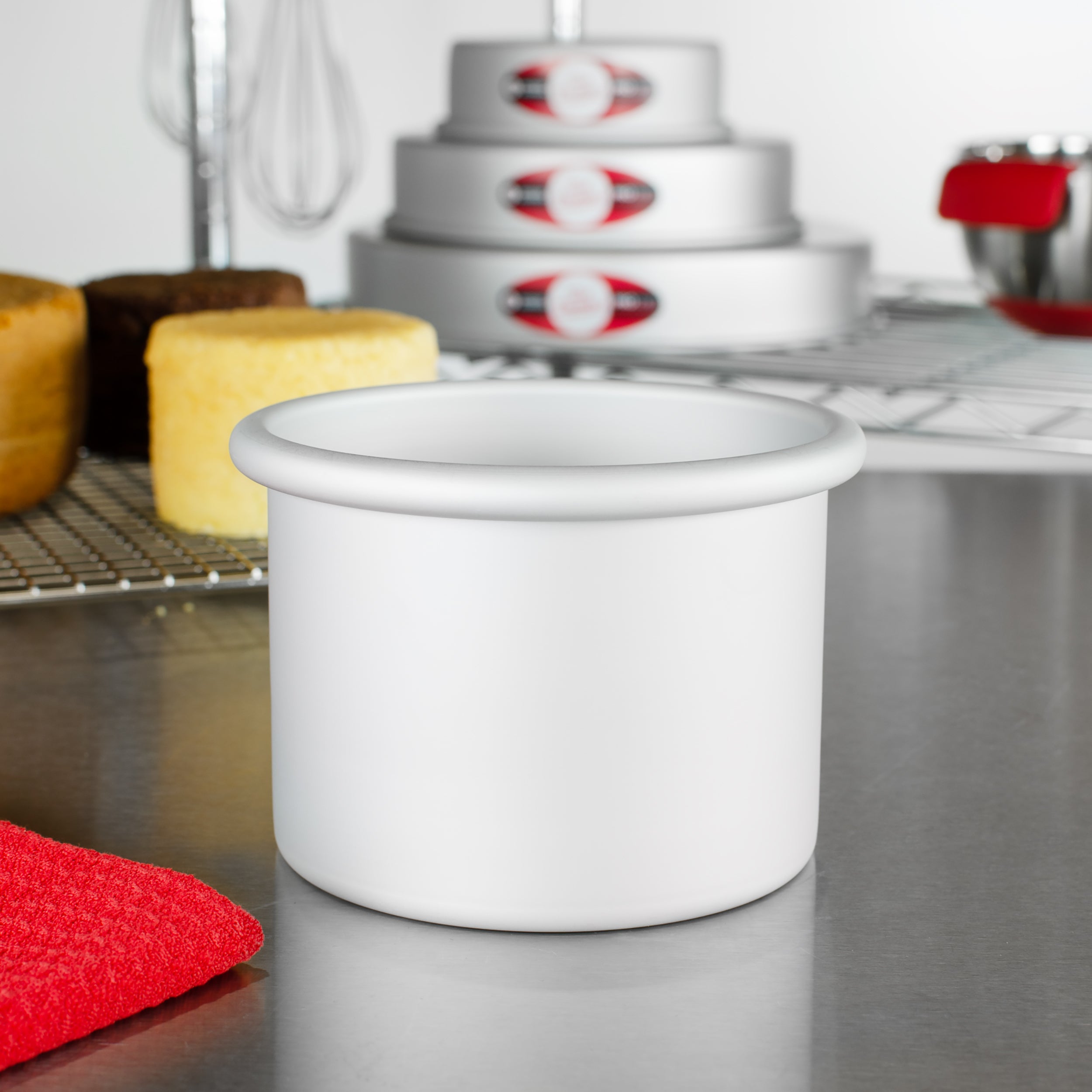 Fat Daddio, Anodized Aluminum, Round Pan, 5 in x 4 in (PRD-54) - Papagino Foods Inc.