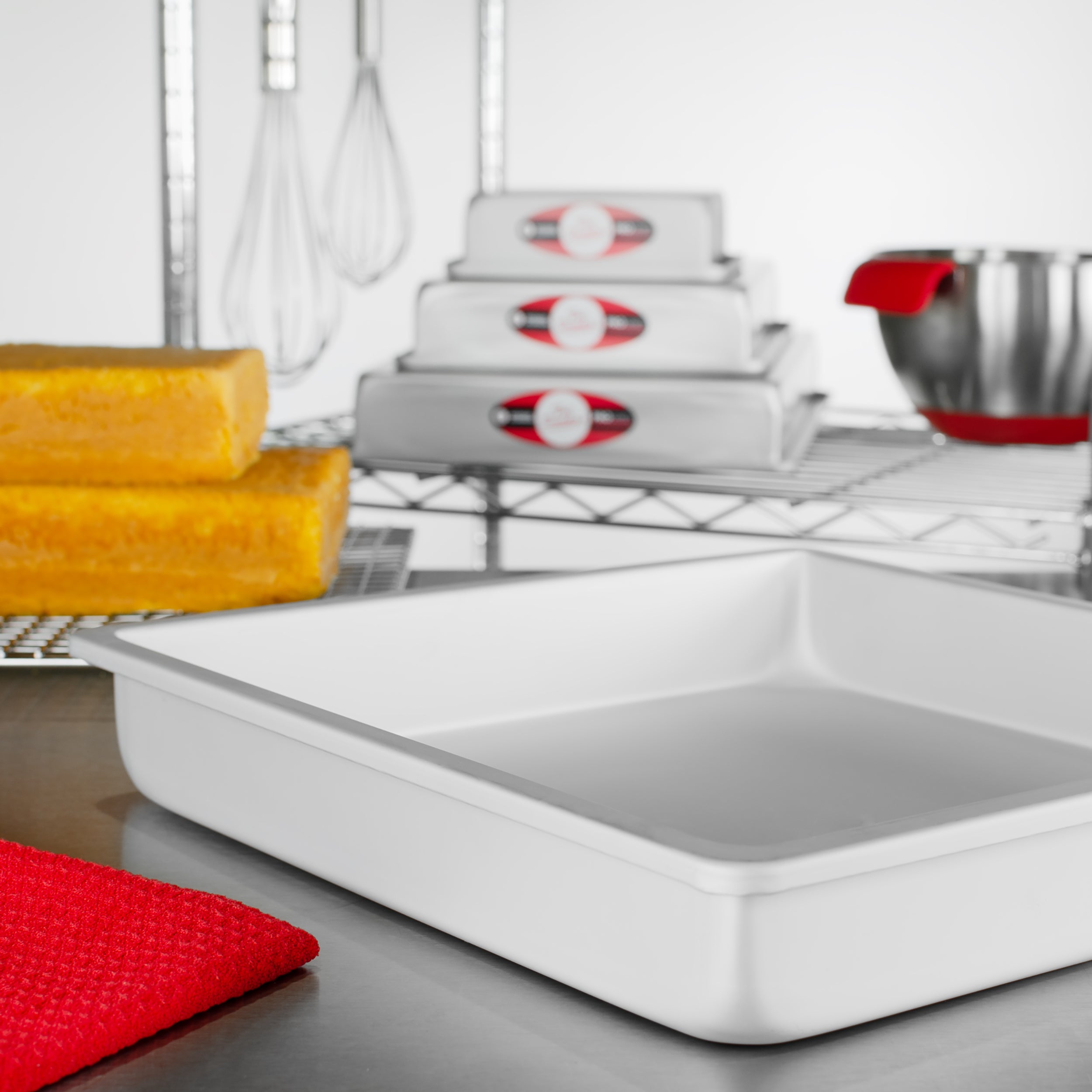 Fat Daddio, Anodized Aluminum, Square Pan, 12 in x 12 in x 2 in (PSQ-12122) - Papagino Foods Inc.