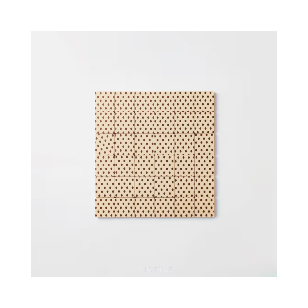 Barlo Mootled Square candies by Papagino Foods Inc., 1.2 kg box with 350 pieces of square-shaped sweet treats.