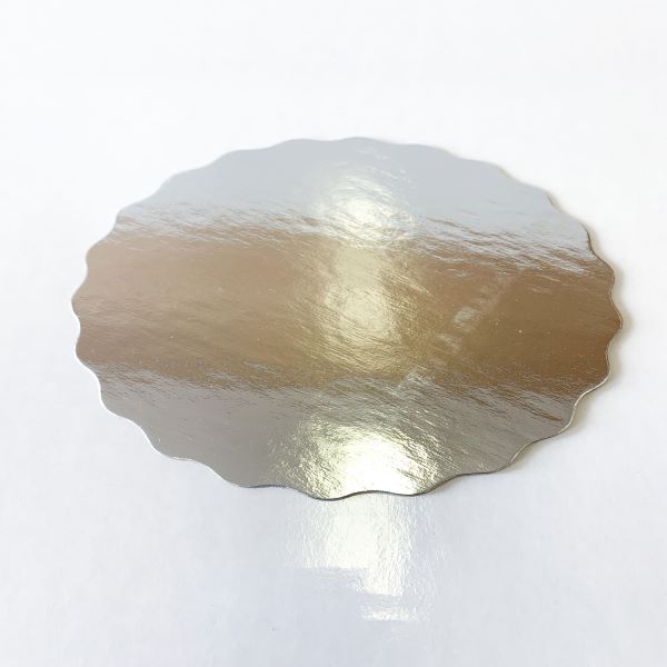 Enjay 10" Round Scalloped Silver Cake Cards 0.45" (250 Pieces) - Papagino Foods Inc.