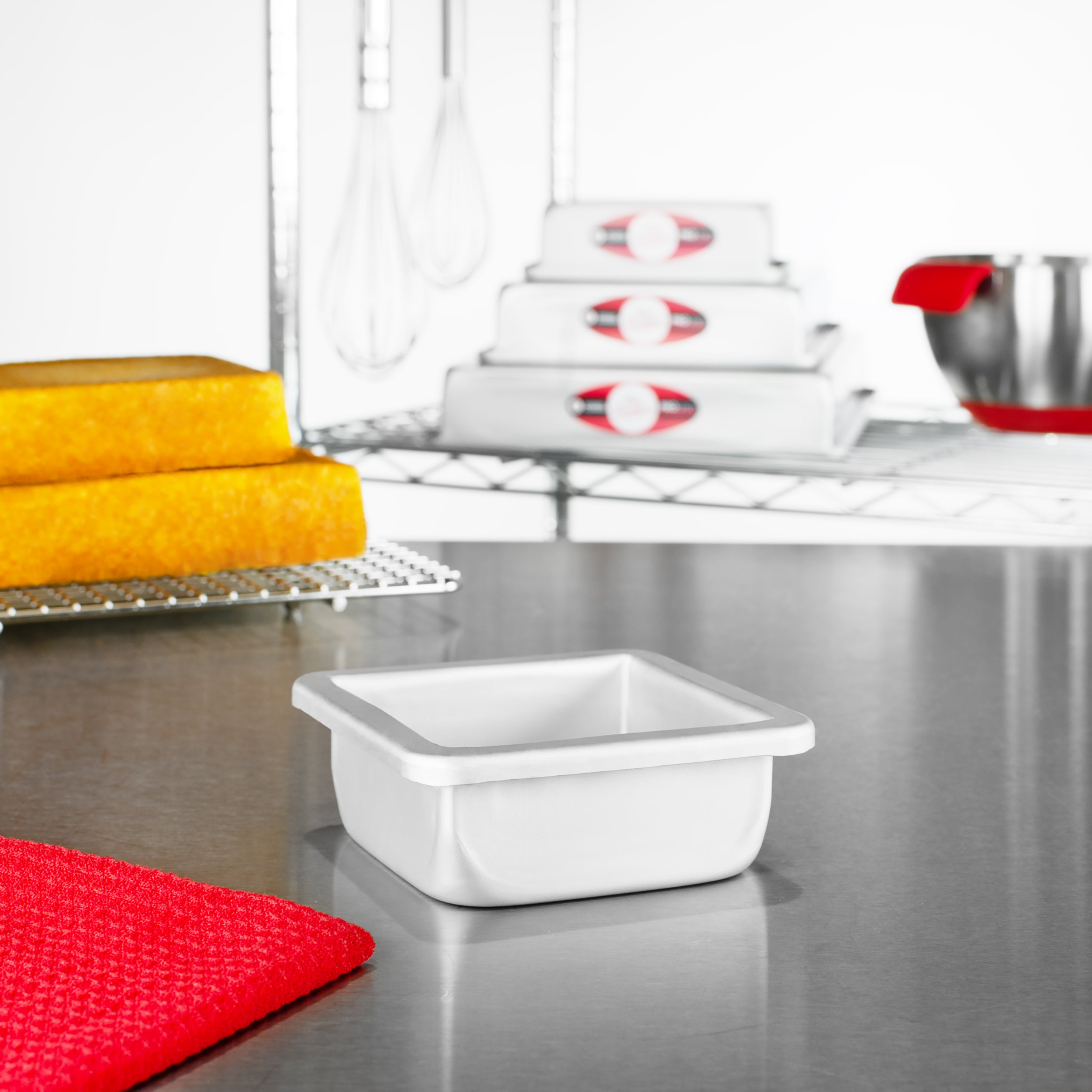 Fat Daddio, Anodized Aluminum, Square Pan, 4 in x 4 in x 2 in (PSQ-442) - Papagino Foods Inc.