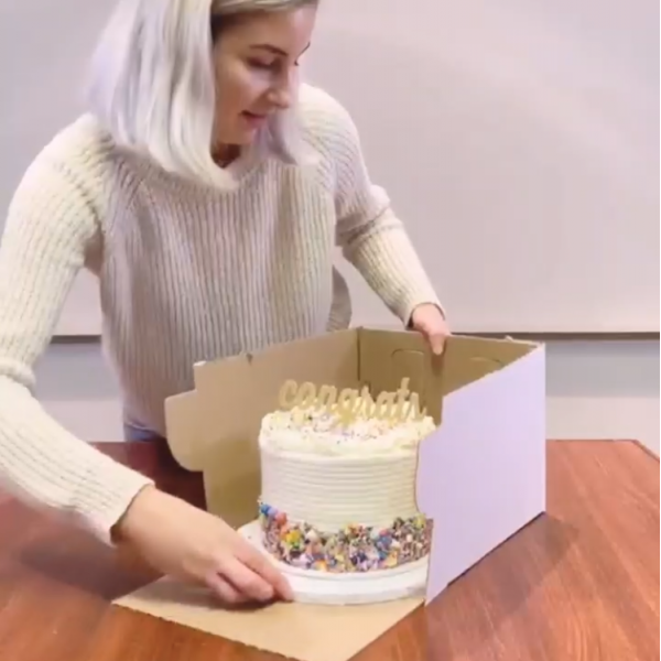 Enjay Adjustable Height Cake Box - FlexBox 14" x 14" - Papagino Foods Inc.