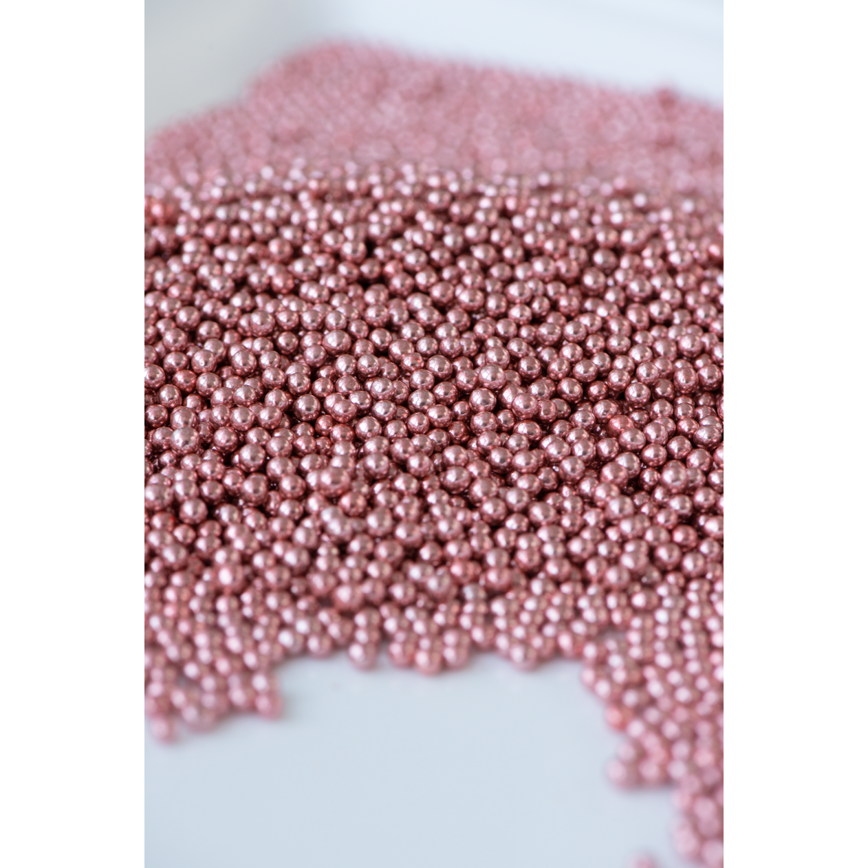 4MM ROSE GOLD DRAGÉES 4 oz Bottle (Net Weight 3.5 oz) Sweetapolita **BBD OCT 2023** - Papagino Foods Inc.