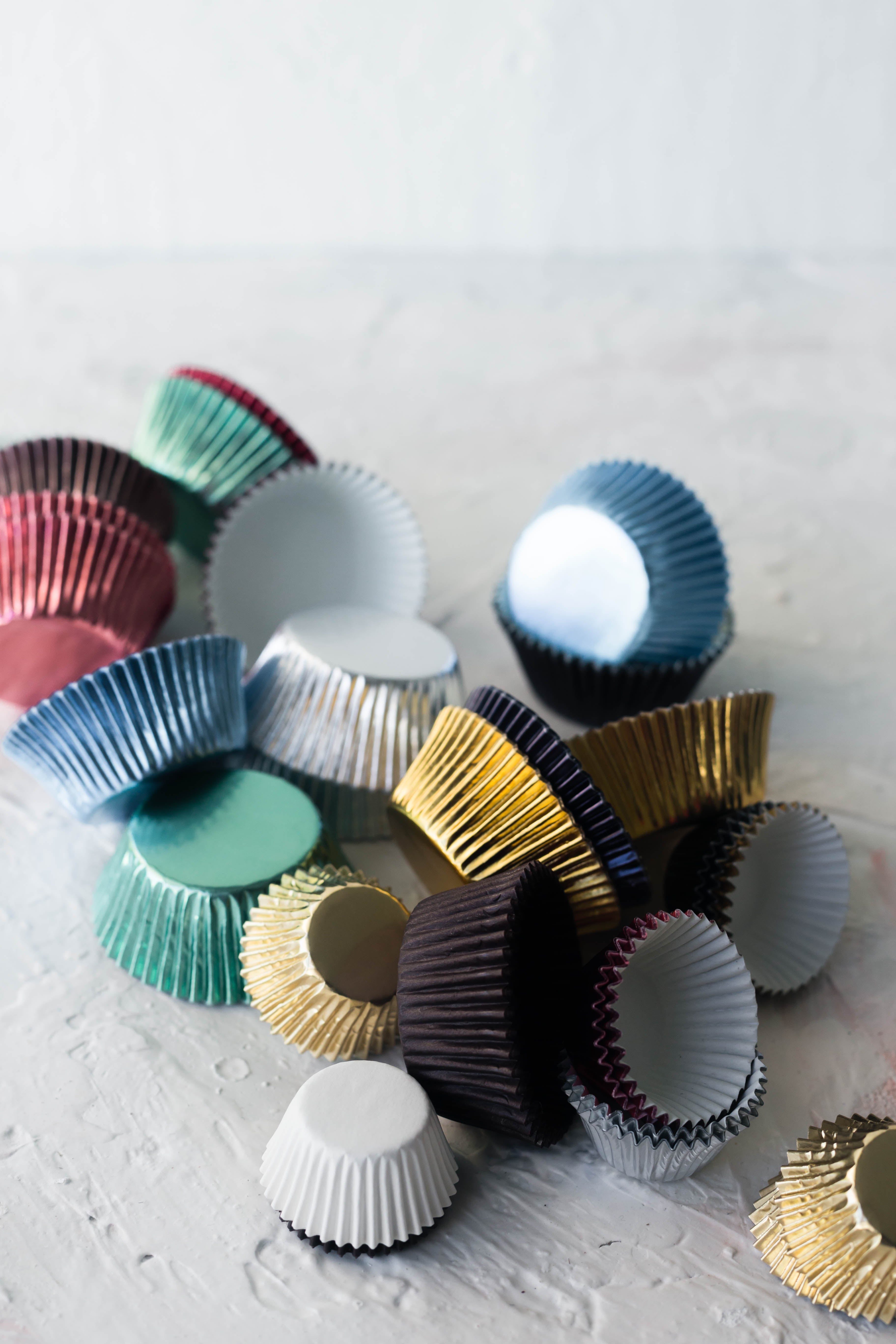 Mini Brown Cup Cake Liners 1 1/4 x 7/8 x 3" 500 pieces # A3023 - Papagino Foods Inc.