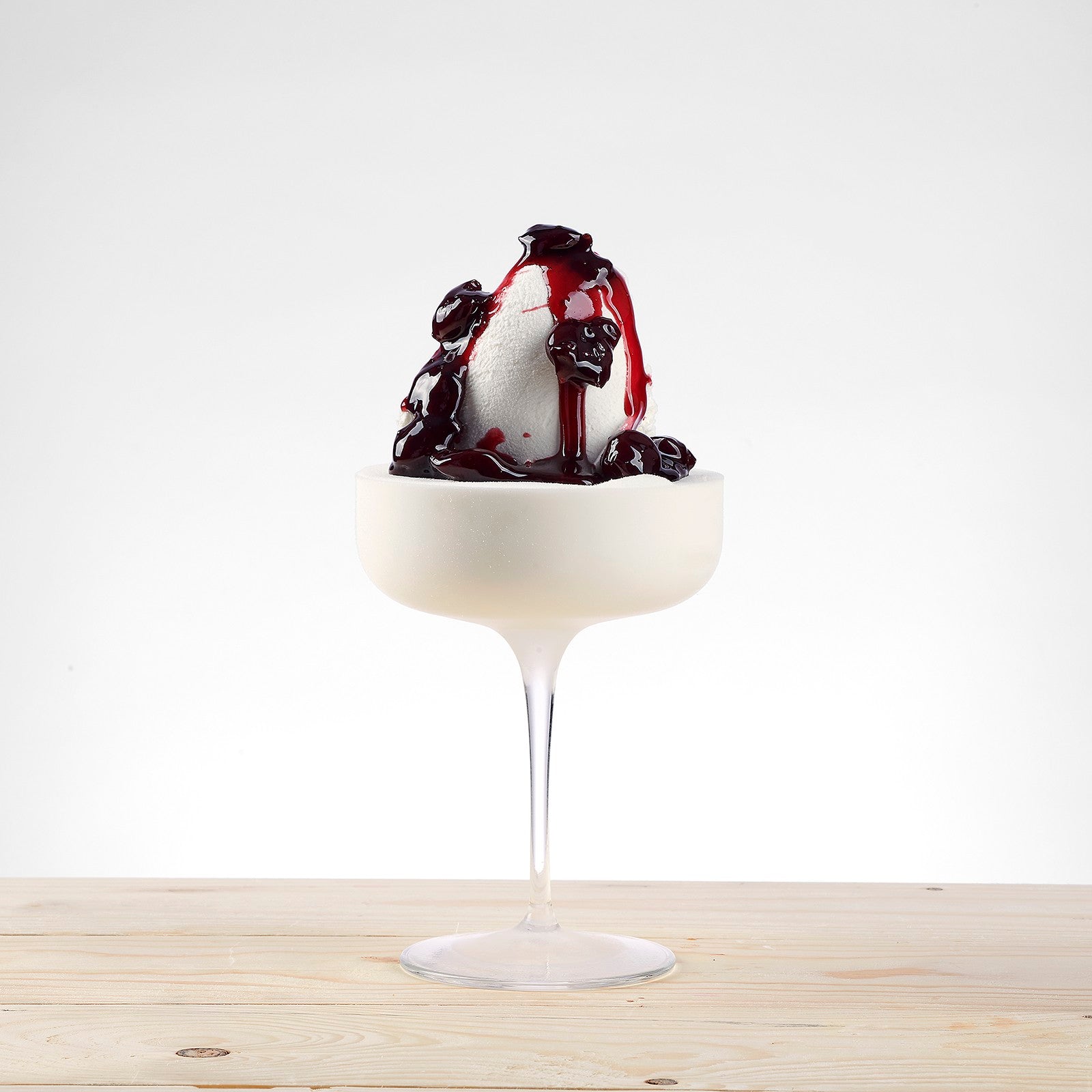 PreGel Cherry Kirsch cherry pieces in a 3kg package from Arabeschi by Papagino Foods Inc.