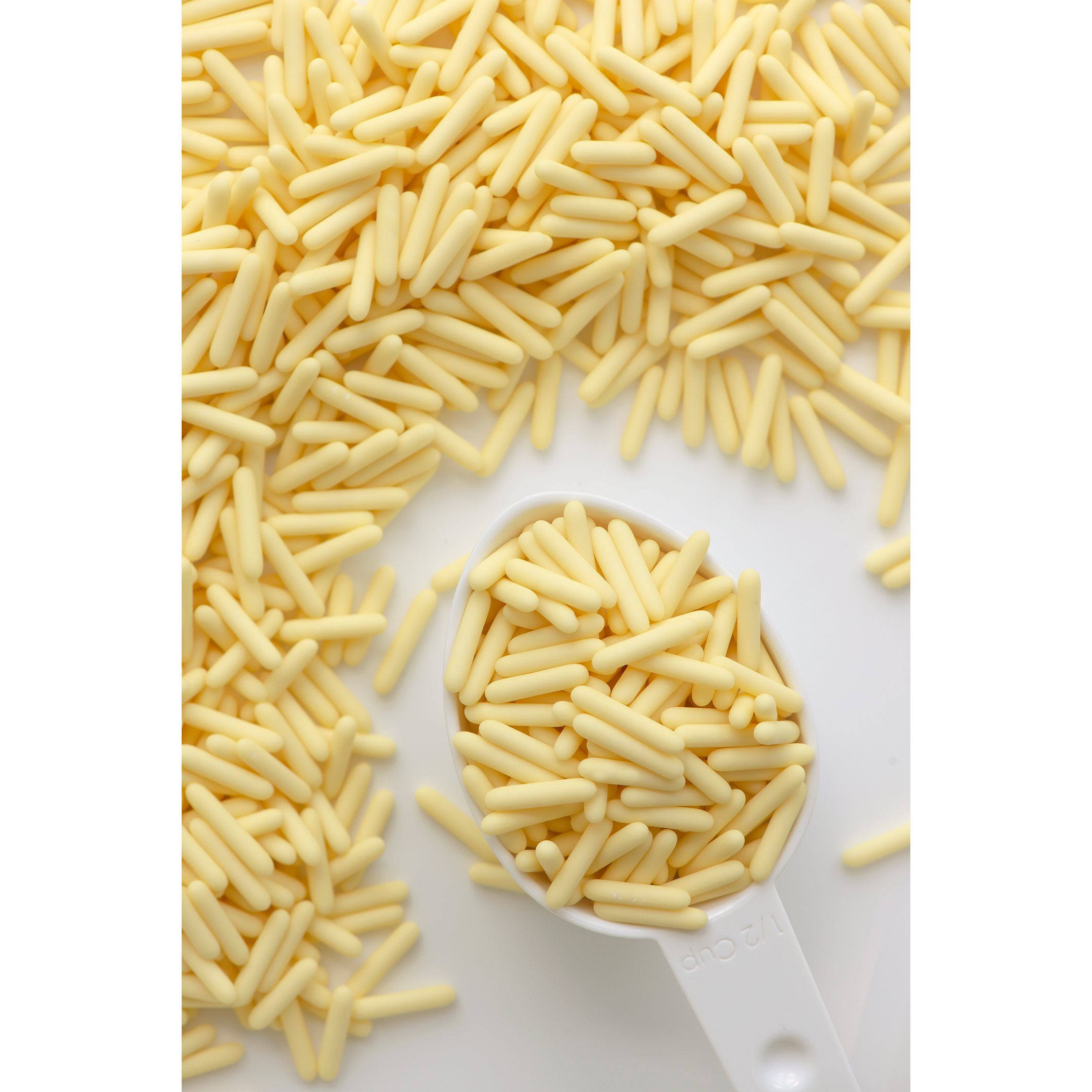 BANANA CREAM Matte Sugar Rods BBD **FEB 2022** 4 oz Bottle (1/2 cup/NET WT 3.5oz/90g) Sweetapolita - Papagino Foods Inc.