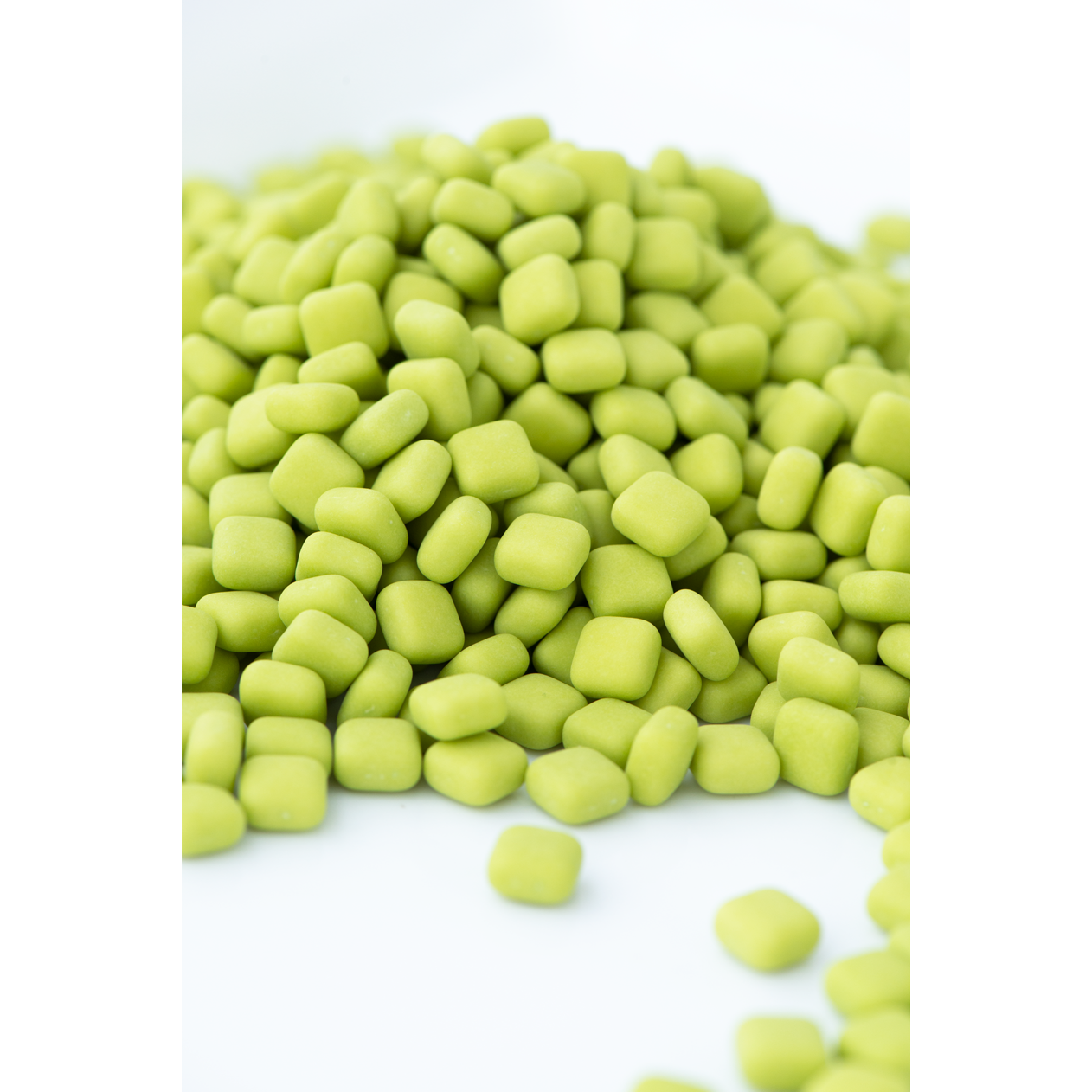 GREEN APPLE Matte Sugar Squares BBD **FEB 2022** 4oz Bottle (1/2 cup/NET WT 3.5oz/90g) sweetapolita - Papagino Foods Inc.
